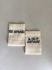 JUTELAUNE BE AFRAID & DO IT ANYWAY Socken, offwhite
