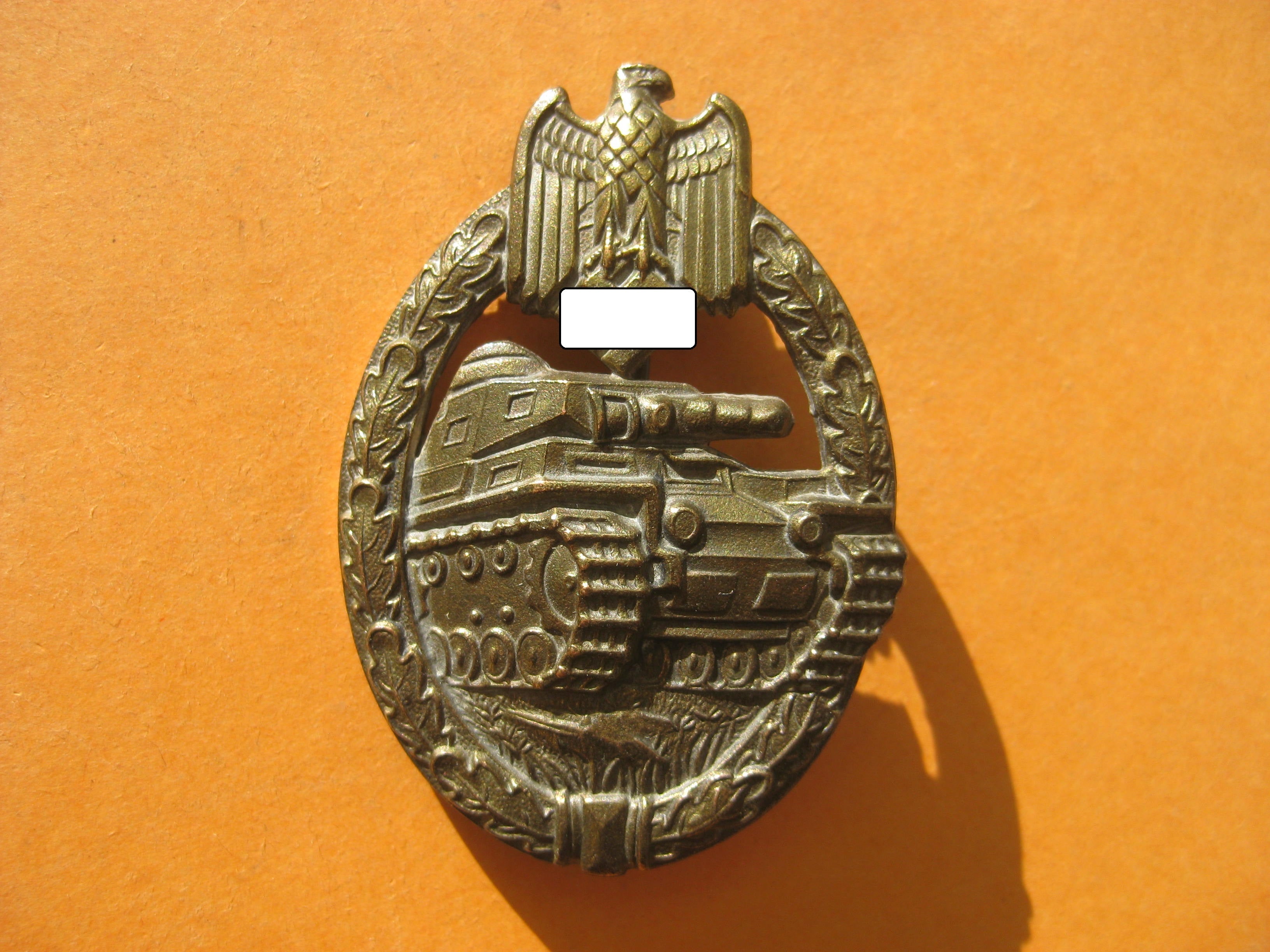Panzerkampfabzeichen in Bronze / Seltene Hohlprägung von Assmann Mint Condition