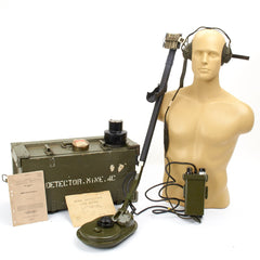 Original British Army Mine Detector No. 4c Set in Wood Transit Chest Original Items