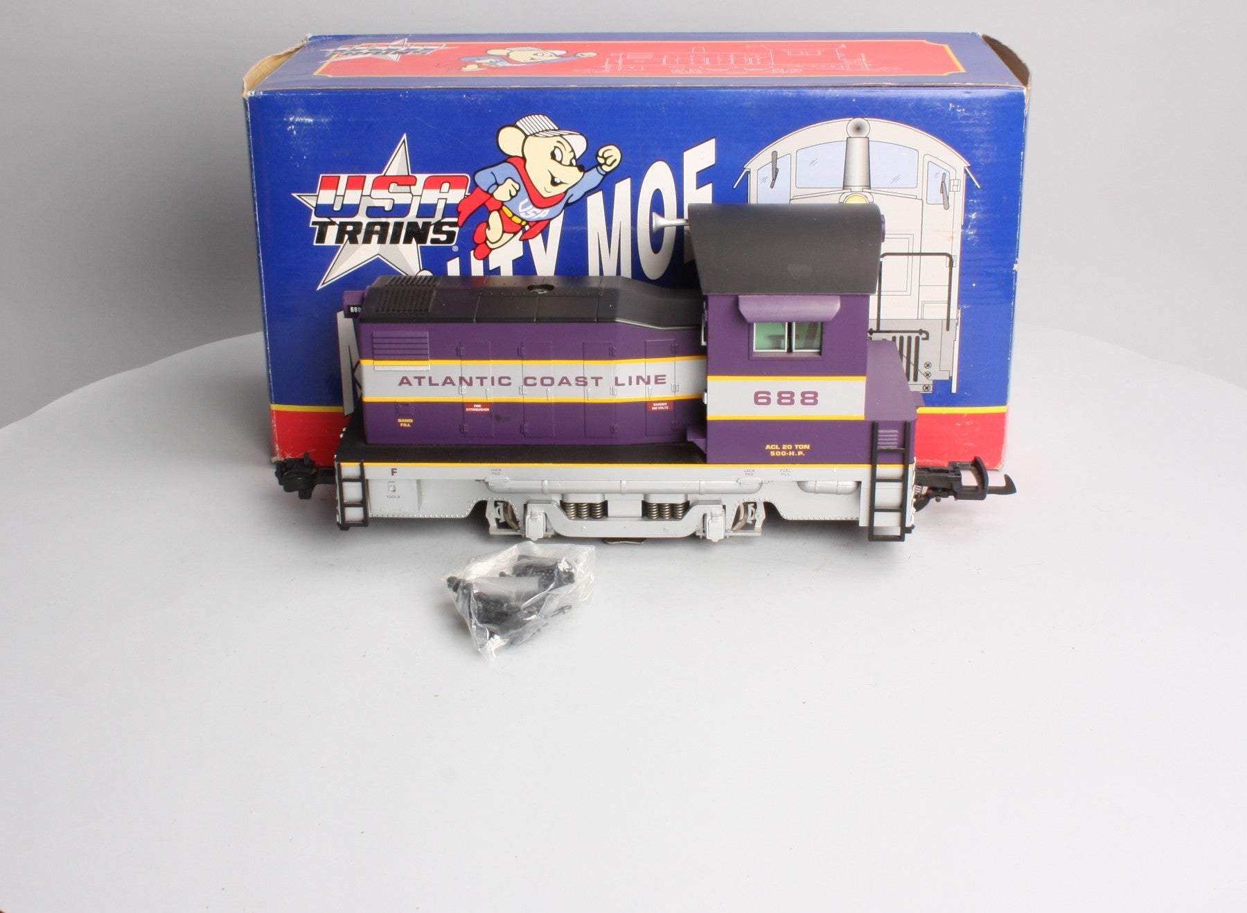 USA Trains 22053 G Atlantic Coast Line 20-Ton Powered Diesel Locomotive