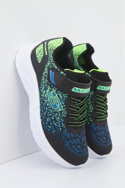 SKECHERS L en color NEGRO  (1)