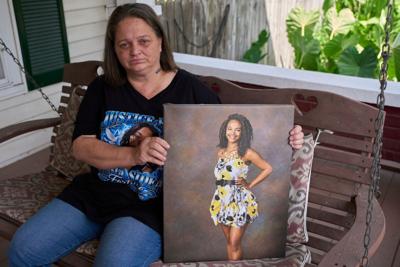 girls do porn black dress Police say more arrests coming in death of Mississippi woman found hanging from tree Size:XL / 10-12 US-40-OFF-22JULY Christian Dior Silk A –