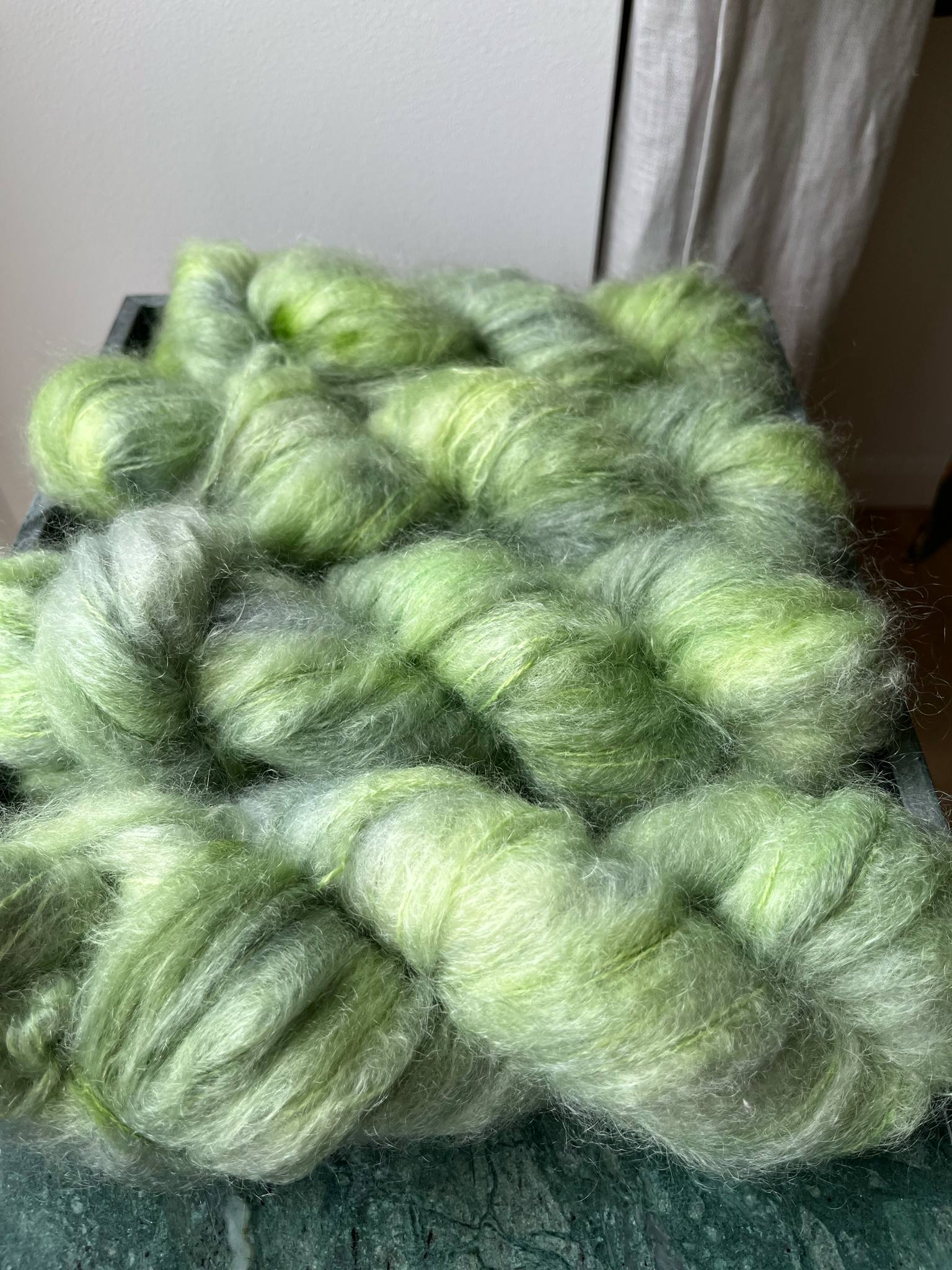 'Det spirer' - Fat mohair 200m/100g.