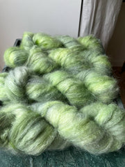 'Det spirer' - Fat mohair 200m/100g.