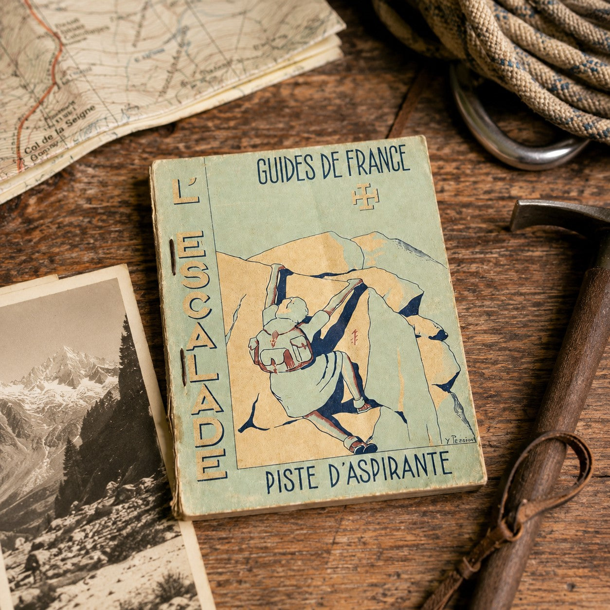 Ancien guide scout d'escalade « L'Escalade – Piste d'aspirante » – Guides de France – 104 pages – Illustré par Y. Pezziou
