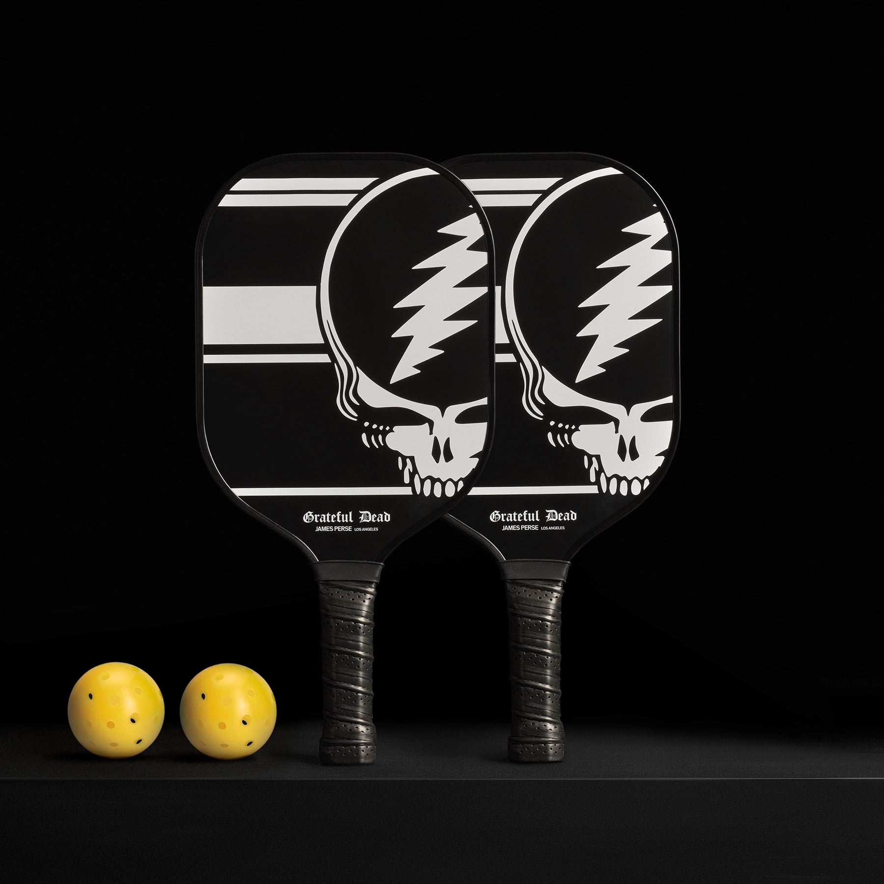 Grateful Dead Pickleball Paddle Set with Mesh Bag in Black/White  | James Perse Los Angeles