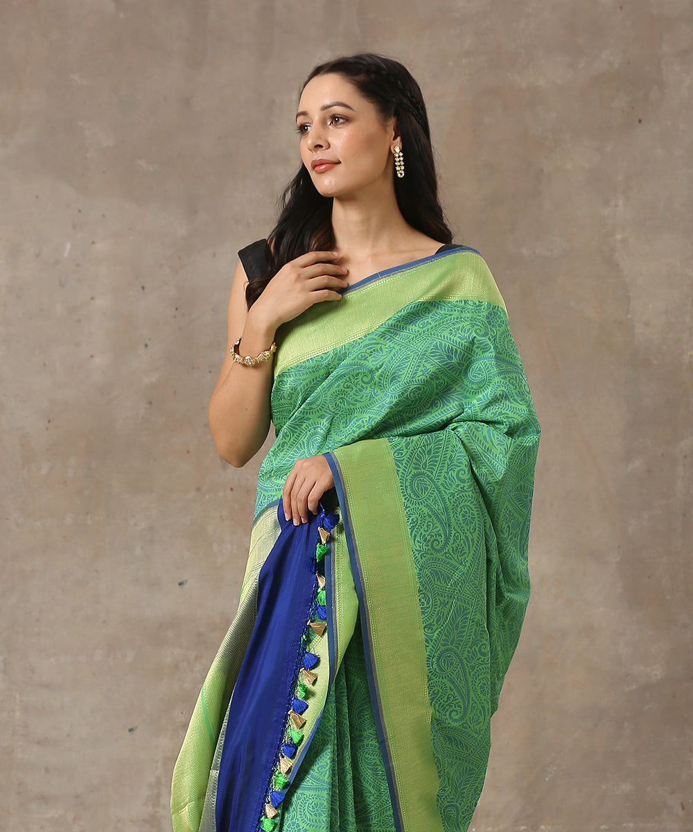 Handloom_Green_Katan_Georgette_Jamawar_Banarasi_Saree_with_Blue_Selvedge_WeaverStory_01