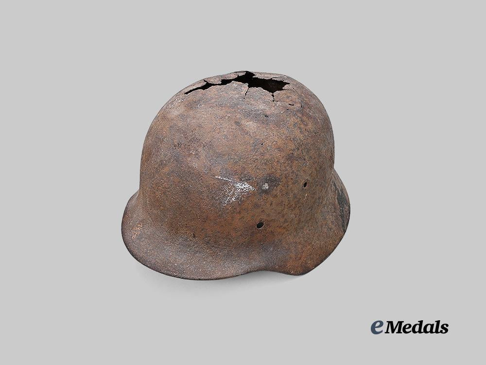 germany,_heer._an_m40_stahlhelm_shell,_relic_condition_e_medals__m0717-14_4