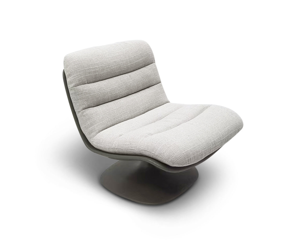 Alfonso lounge chair - The Grand Collection